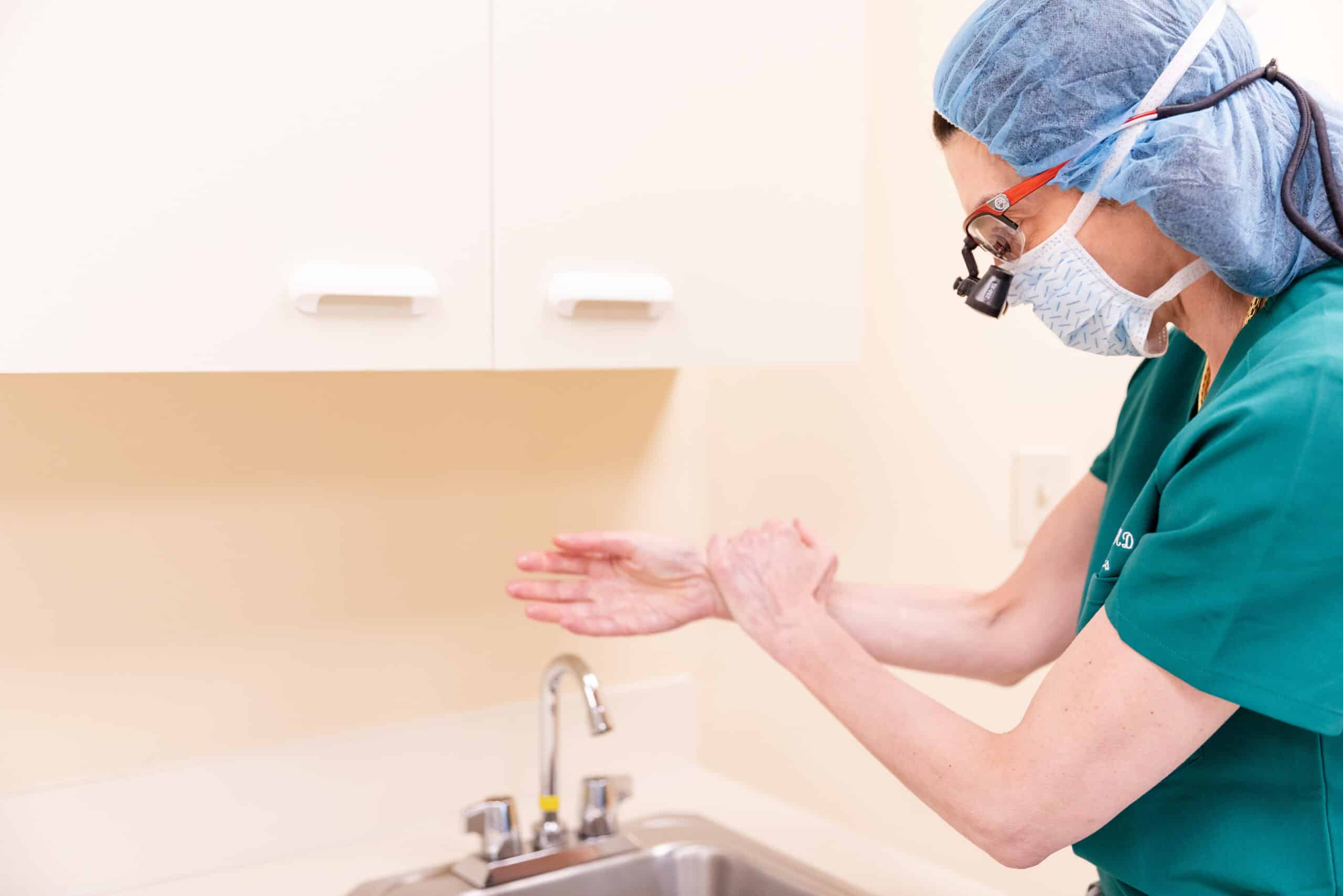 Dr. Brunner preparing for a mini facelift surgery in Princeton, NJ