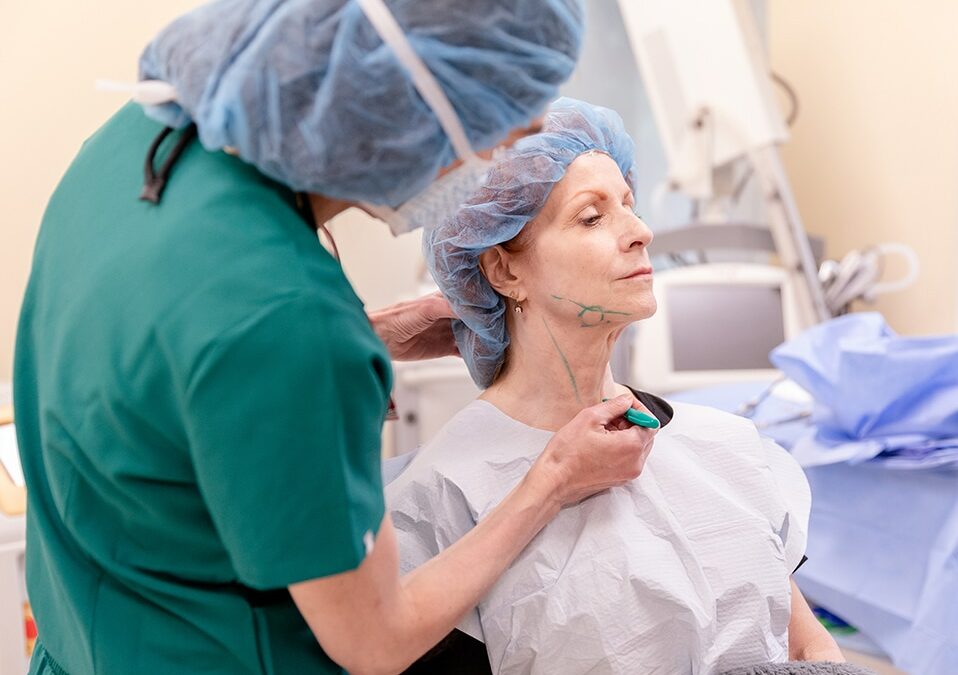 Surgical vs Non-surgical Facelift: Which Is Right For You?