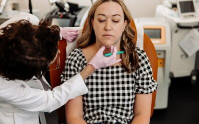 6 Best Treatments to Get Rid of a Double Chin Fast