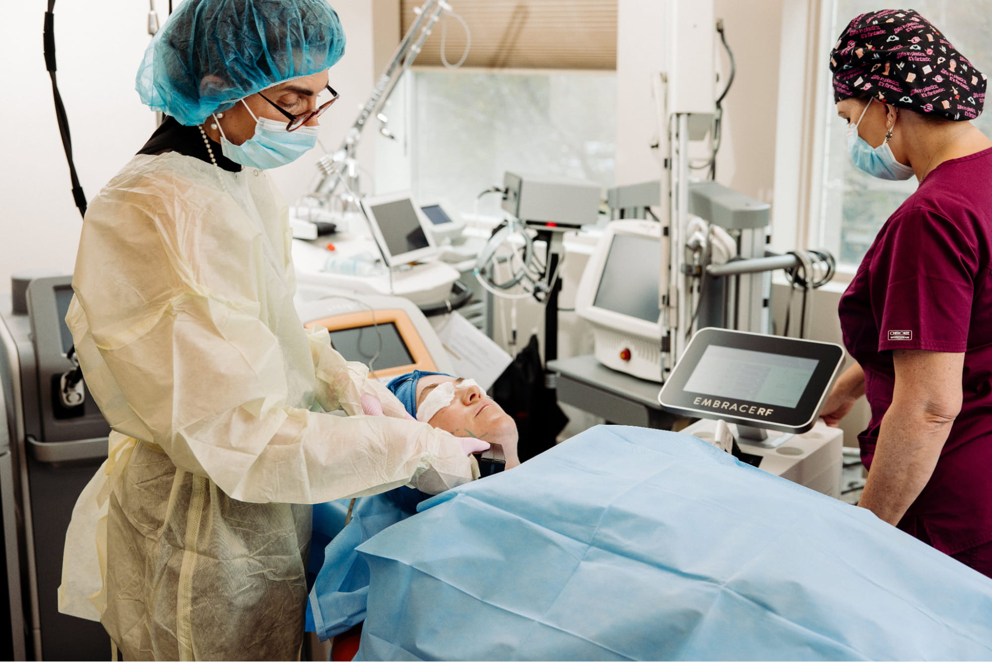 Face and Neck Tightening: Which Treatment Is Right for You?